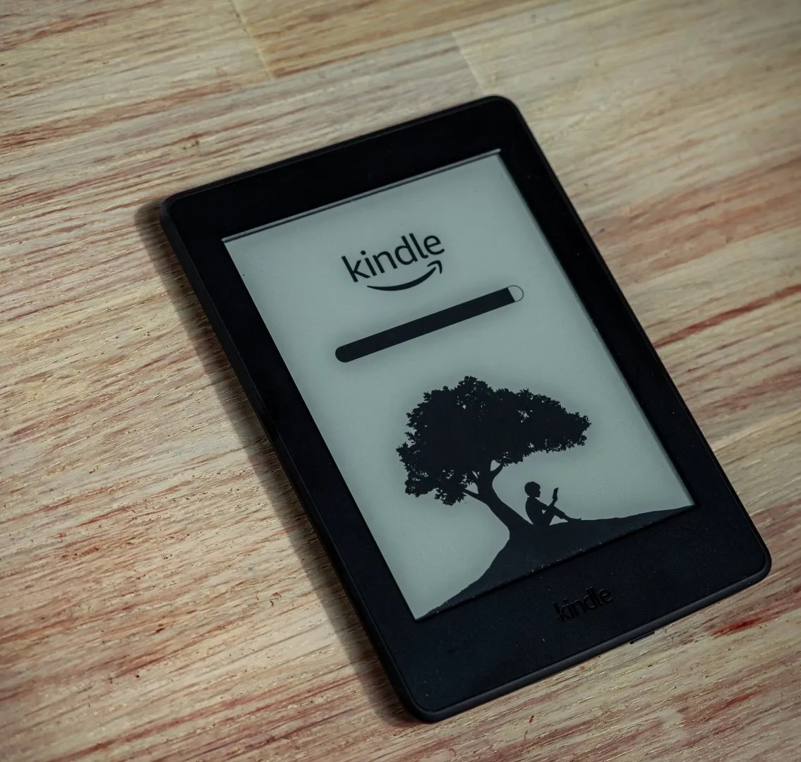 A Kindle displaying a highlights recap generated by Relego
